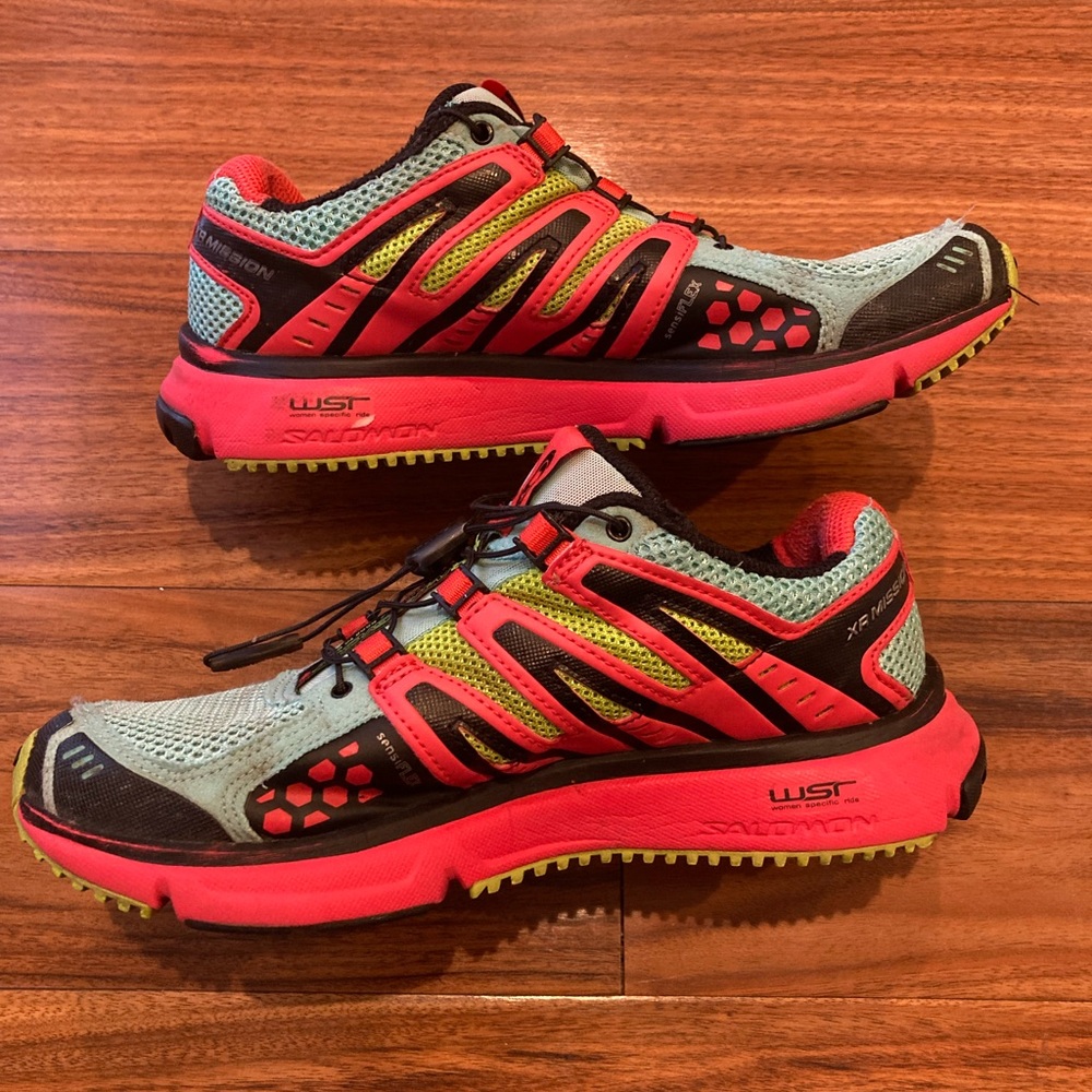 Solomon XR Mission 1 Women's Size 7 Outdoor Trail Sneakers